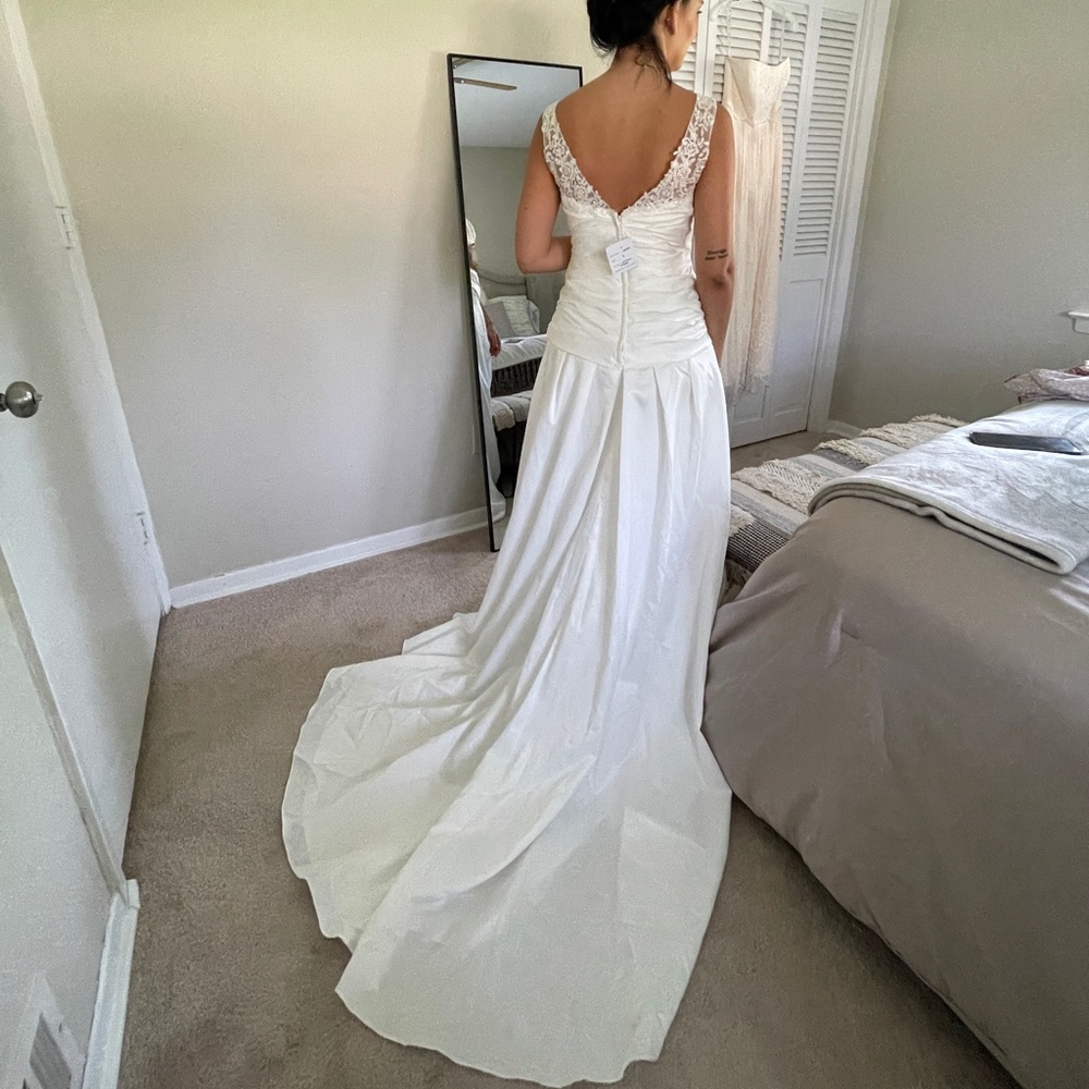 NEW WEDDING DRESS